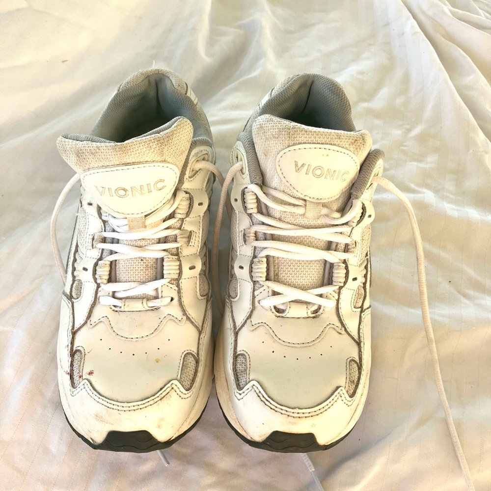 Vionic sneakers